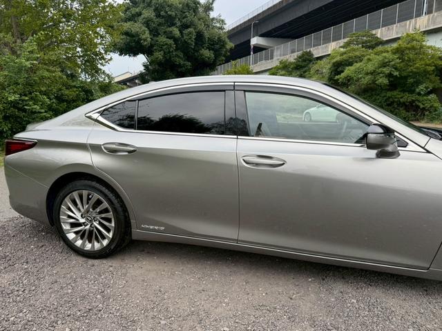 ＥＳ ３００ｈ　ＶｅｒＬ　サンルーフ／全周囲カメラ／衝突軽減／レーダークルーズコントロール／コーナーセンサー／ＢＳＭ／ハンドルヒーター／シートヒーター・エアコン／パワーシート／シートメモリ／ＥＴＣ／Ｂｌｕｅｔｏｏｔｈ（19枚目）