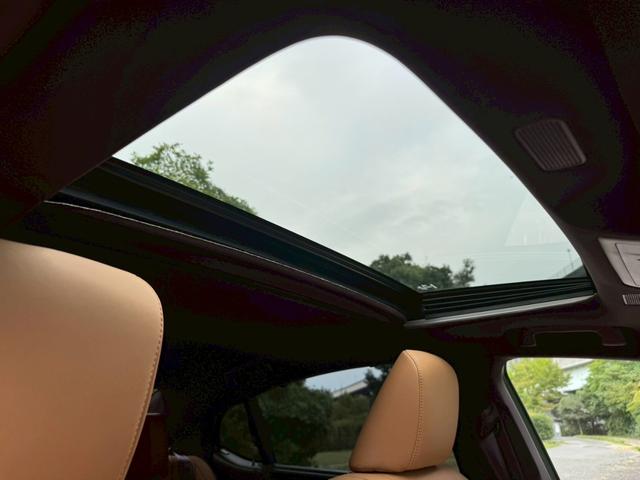ＥＳ ３００ｈ　ＶｅｒＬ　サンルーフ／全周囲カメラ／衝突軽減／レーダークルーズコントロール／コーナーセンサー／ＢＳＭ／ハンドルヒーター／シートヒーター・エアコン／パワーシート／シートメモリ／ＥＴＣ／Ｂｌｕｅｔｏｏｔｈ（40枚目）