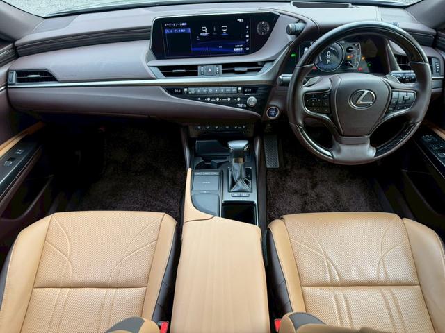 ＥＳ ３００ｈ　ＶｅｒＬ　サンルーフ／全周囲カメラ／衝突軽減／レーダークルーズコントロール／コーナーセンサー／ＢＳＭ／ハンドルヒーター／シートヒーター・エアコン／パワーシート／シートメモリ／ＥＴＣ／Ｂｌｕｅｔｏｏｔｈ（68枚目）