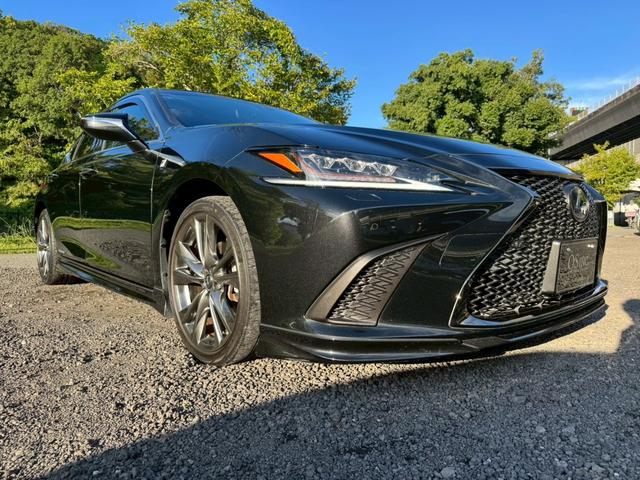 ＥＳ ３００ｈ　Ｆスポーツ　／ＴＲＤエアロ／サンルーフ／衝突軽減／レーダークルーズ／レーンキープ／コーナーセンサ／シートヒータ・エアコン／ステアリングヒーター／オートライト／レッドレザー／ＥＴＣ／バックカメラ／Ｂｌｕｅｔｏｏｔｈ（14枚目）