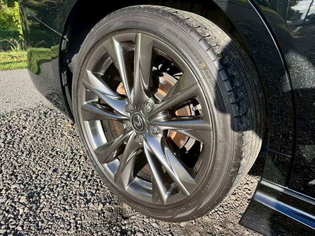 ＥＳ ３００ｈ　Ｆスポーツ　／ＴＲＤエアロ／サンルーフ／衝突軽減／レーダークルーズ／レーンキープ／コーナーセンサ／シートヒータ・エアコン／ステアリングヒーター／オートライト／レッドレザー／ＥＴＣ／バックカメラ／Ｂｌｕｅｔｏｏｔｈ（24枚目）