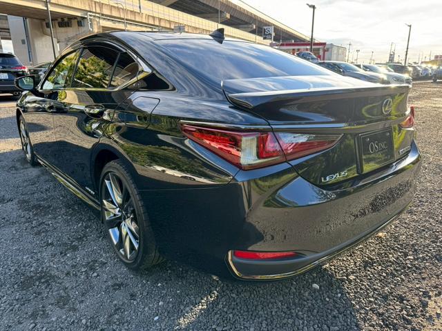 ＥＳ ３００ｈ　Ｆスポーツ　／ＴＲＤエアロ／サンルーフ／衝突軽減／レーダークルーズ／レーンキープ／コーナーセンサ／シートヒータ・エアコン／ステアリングヒーター／オートライト／レッドレザー／ＥＴＣ／バックカメラ／Ｂｌｕｅｔｏｏｔｈ（27枚目）
