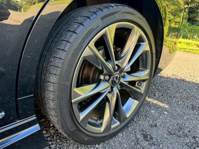 ＥＳ ３００ｈ　Ｆスポーツ　／ＴＲＤエアロ／サンルーフ／衝突軽減／レーダークルーズ／レーンキープ／コーナーセンサ／シートヒータ・エアコン／ステアリングヒーター／オートライト／レッドレザー／ＥＴＣ／バックカメラ／Ｂｌｕｅｔｏｏｔｈ（29枚目）