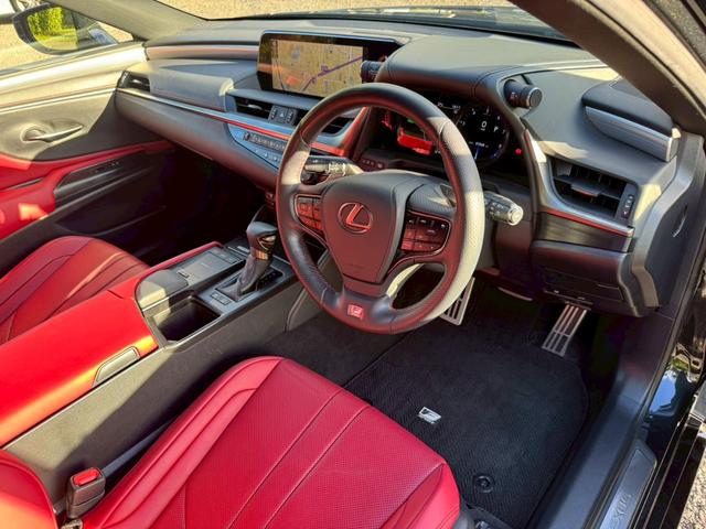 ＥＳ ３００ｈ　Ｆスポーツ　／ＴＲＤエアロ／サンルーフ／衝突軽減／レーダークルーズ／レーンキープ／コーナーセンサ／シートヒータ・エアコン／ステアリングヒーター／オートライト／レッドレザー／ＥＴＣ／バックカメラ／Ｂｌｕｅｔｏｏｔｈ（39枚目）