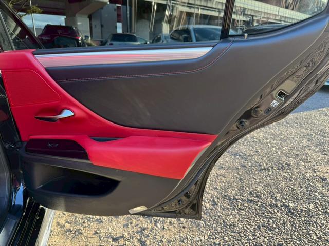 ＥＳ ３００ｈ　Ｆスポーツ　／ＴＲＤエアロ／サンルーフ／衝突軽減／レーダークルーズ／レーンキープ／コーナーセンサ／シートヒータ・エアコン／ステアリングヒーター／オートライト／レッドレザー／ＥＴＣ／バックカメラ／Ｂｌｕｅｔｏｏｔｈ（59枚目）