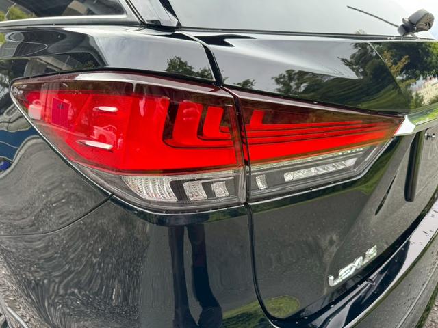 ＲＸ ４５０ｈＬ　４ＷＤ／　後期／７人乗り／ワンオーナー／モデリスタエアロ／サンルーフ／リアモニター／衝突軽減／ＨＵＤ／ＢＳＭ／レーダークルーズ／コーナーセンサ／全周囲カメラ／シートヒーター・エアコン／パワーバックドア／ＥＴＣ（26枚目）