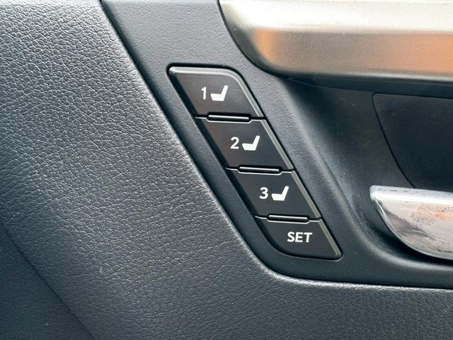 ＲＸ ４５０ｈＬ　４ＷＤ／　後期／７人乗り／ワンオーナー／モデリスタエアロ／サンルーフ／リアモニター／衝突軽減／ＨＵＤ／ＢＳＭ／レーダークルーズ／コーナーセンサ／全周囲カメラ／シートヒーター・エアコン／パワーバックドア／ＥＴＣ（33枚目）