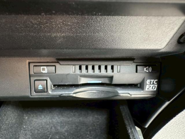 ＲＸ ４５０ｈＬ　４ＷＤ／　後期／７人乗り／ワンオーナー／モデリスタエアロ／サンルーフ／リアモニター／衝突軽減／ＨＵＤ／ＢＳＭ／レーダークルーズ／コーナーセンサ／全周囲カメラ／シートヒーター・エアコン／パワーバックドア／ＥＴＣ（47枚目）