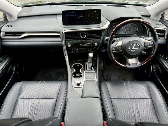 ＲＸ ４５０ｈＬ　４ＷＤ／　後期／７人乗り／ワンオーナー／モデリスタエアロ／サンルーフ／リアモニター／衝突軽減／ＨＵＤ／ＢＳＭ／レーダークルーズ／コーナーセンサ／全周囲カメラ／シートヒーター・エアコン／パワーバックドア／ＥＴＣ（66枚目）