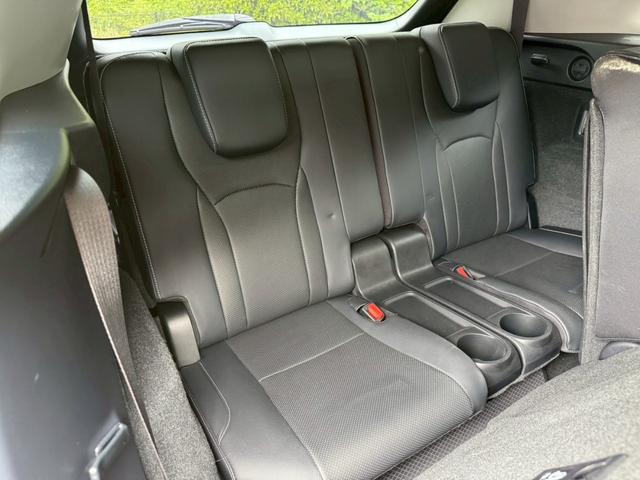 ＲＸ ４５０ｈＬ　４ＷＤ／　後期／７人乗り／ワンオーナー／モデリスタエアロ／サンルーフ／リアモニター／衝突軽減／ＨＵＤ／ＢＳＭ／レーダークルーズ／コーナーセンサ／全周囲カメラ／シートヒーター・エアコン／パワーバックドア／ＥＴＣ（67枚目）