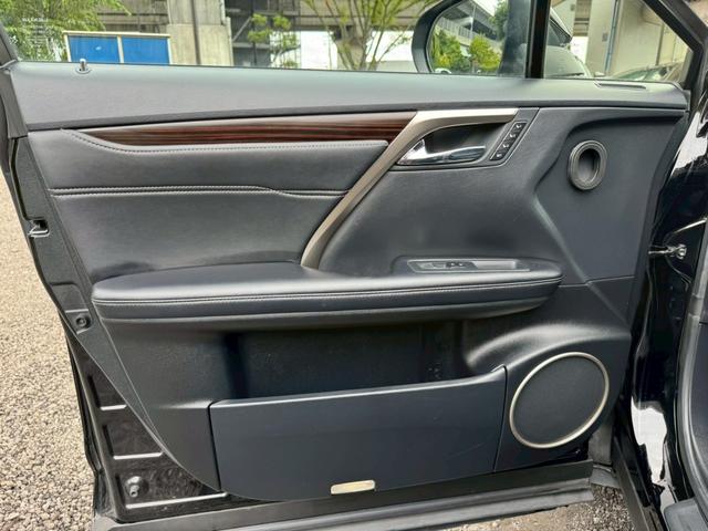 ＲＸ ４５０ｈＬ　４ＷＤ／　後期／７人乗り／ワンオーナー／モデリスタエアロ／サンルーフ／リアモニター／衝突軽減／ＨＵＤ／ＢＳＭ／レーダークルーズ／コーナーセンサ／全周囲カメラ／シートヒーター・エアコン／パワーバックドア／ＥＴＣ（73枚目）