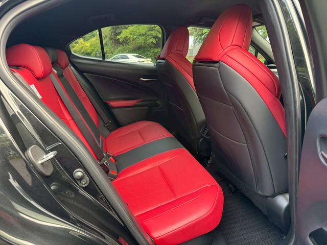 ＵＸ ２５０ｈ　Ｆスポーツ　／衝突軽減／ＢＳＭ／レーダークルーズ／レーンキープ／コーナーセンサー／全周囲カメラ／シートヒータ・エアコン／ステアリングヒーター／パワーバックドア／プッシュスタート／パワーシート／シートメモリ／ＥＴＣ（62枚目）