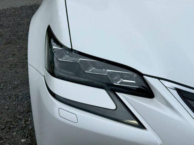 ＧＳ ３００ｈ　Ｉｐｋｇ　後期／衝突軽減／レーダークルーズ／ＢＳＭ／レーンキープ／コーナーセンサ／パワーバックドア／シートヒータ・エアコン／ハンドルヒーター／パワーシート／シートメモリ／ＥＴＣ／バックカメラ／Ｂｌｕｅｔｏｏｔｈ（11枚目）