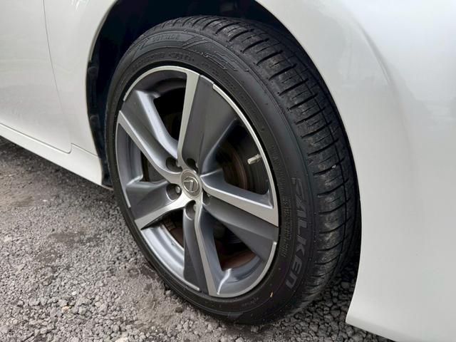 ＧＳ ３００ｈ　Ｉｐｋｇ　後期／衝突軽減／レーダークルーズ／ＢＳＭ／レーンキープ／コーナーセンサ／パワーバックドア／シートヒータ・エアコン／ハンドルヒーター／パワーシート／シートメモリ／ＥＴＣ／バックカメラ／Ｂｌｕｅｔｏｏｔｈ（15枚目）