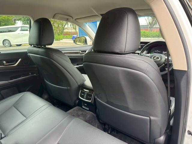 ＧＳ ３００ｈ　Ｉｐｋｇ　後期／衝突軽減／レーダークルーズ／ＢＳＭ／レーンキープ／コーナーセンサ／パワーバックドア／シートヒータ・エアコン／ハンドルヒーター／パワーシート／シートメモリ／ＥＴＣ／バックカメラ／Ｂｌｕｅｔｏｏｔｈ（62枚目）