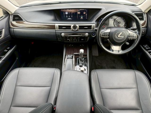 ＧＳ ３００ｈ　Ｉｐｋｇ　後期／衝突軽減／レーダークルーズ／ＢＳＭ／レーンキープ／コーナーセンサ／パワーバックドア／シートヒータ・エアコン／ハンドルヒーター／パワーシート／シートメモリ／ＥＴＣ／バックカメラ／Ｂｌｕｅｔｏｏｔｈ（63枚目）