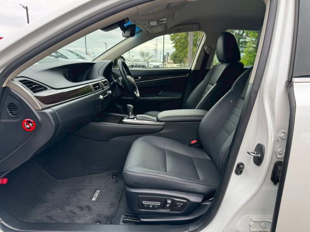 ＧＳ ３００ｈ　Ｉｐｋｇ　後期／衝突軽減／レーダークルーズ／ＢＳＭ／レーンキープ／コーナーセンサ／パワーバックドア／シートヒータ・エアコン／ハンドルヒーター／パワーシート／シートメモリ／ＥＴＣ／バックカメラ／Ｂｌｕｅｔｏｏｔｈ（72枚目）
