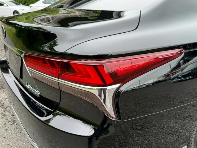 ＬＳ ５００ｈ　エグゼクティブ　／サンルーフ／ＯＰモデリスタ２１インチＡＷ／マークレビンソン／黒革／リアエンター／デジタルインナーミラー／ＨＵＤ／パワートランク／全周囲カメラ／アートウッドパネル／シートヒーター・クーラー／ＥＴＣ（23枚目）