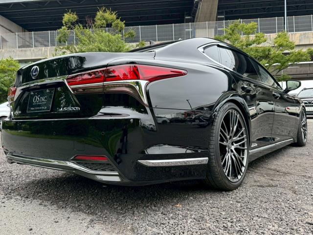 ＬＳ ５００ｈ　エグゼクティブ　／サンルーフ／ＯＰモデリスタ２１インチＡＷ／マークレビンソン／黒革／リアエンター／デジタルインナーミラー／ＨＵＤ／パワートランク／全周囲カメラ／アートウッドパネル／シートヒーター・クーラー／ＥＴＣ（25枚目）