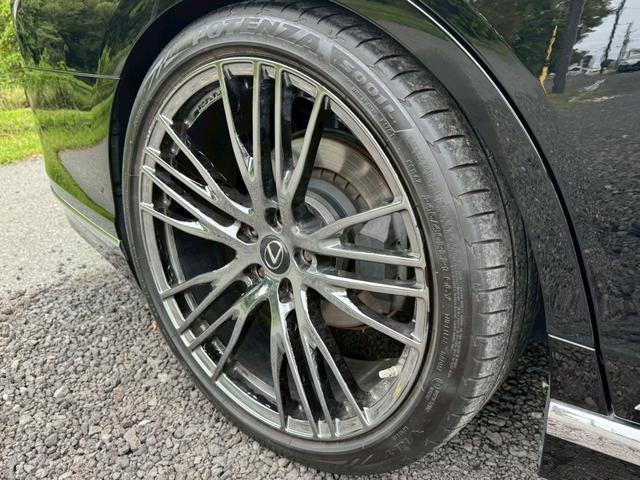ＬＳ ５００ｈ　エグゼクティブ　／サンルーフ／ＯＰモデリスタ２１インチＡＷ／マークレビンソン／黒革／リアエンター／デジタルインナーミラー／ＨＵＤ／パワートランク／全周囲カメラ／アートウッドパネル／シートヒーター・クーラー／ＥＴＣ（26枚目）