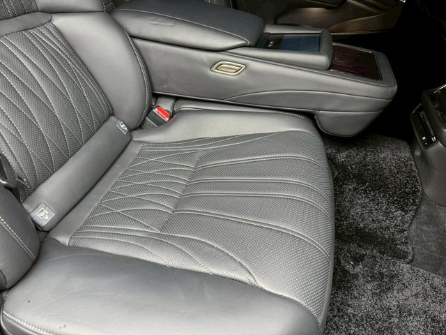 ＬＳ ５００ｈ　エグゼクティブ　／サンルーフ／ＯＰモデリスタ２１インチＡＷ／マークレビンソン／黒革／リアエンター／デジタルインナーミラー／ＨＵＤ／パワートランク／全周囲カメラ／アートウッドパネル／シートヒーター・クーラー／ＥＴＣ（65枚目）