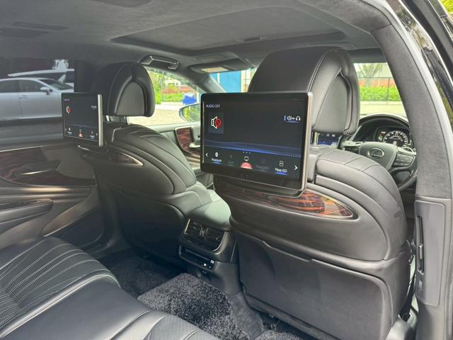 ＬＳ ５００ｈ　エグゼクティブ　／サンルーフ／ＯＰモデリスタ２１インチＡＷ／マークレビンソン／黒革／リアエンター／デジタルインナーミラー／ＨＵＤ／パワートランク／全周囲カメラ／アートウッドパネル／シートヒーター・クーラー／ＥＴＣ（69枚目）