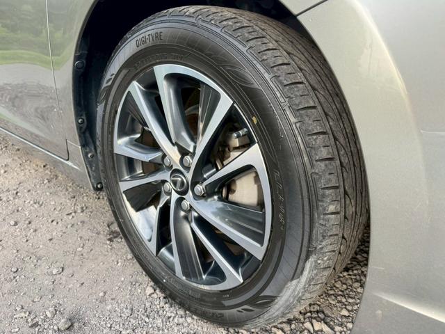 CT 200h VerC 衝突軽減/レーダークルーズコントロール/コーナーセンサー/ハンドルヒーター/シートヒーター/パワーシート/シートメモリ/ETC/Bluetooth/バックカメラ/電動格納ミラー/フルセグTV(17枚目)