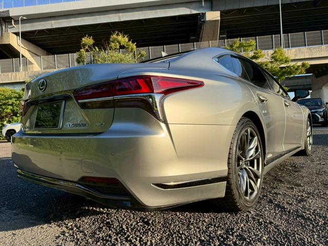 ＬＳ ５００ｈ　Ｆスポーツ／ワンオーナー／　マークレビンソン／サンルーフ／全周囲カメラ／衝突軽減／レーダークルーズコントロール／コーナーセンサー／ＨＵＤ／ＢＳＭ／ハンドルヒーター／シートヒーター・エアコン／パワーシート／シートメモリ／ＥＴＣ（27枚目）