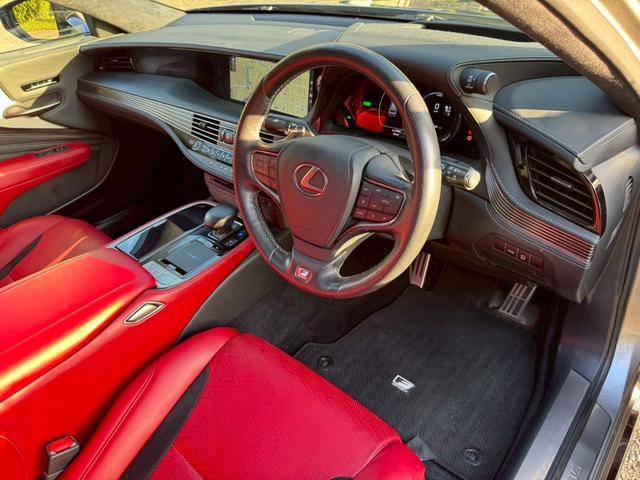 ＬＳ ５００ｈ　Ｆスポーツ／ワンオーナー／　マークレビンソン／サンルーフ／全周囲カメラ／衝突軽減／レーダークルーズコントロール／コーナーセンサー／ＨＵＤ／ＢＳＭ／ハンドルヒーター／シートヒーター・エアコン／パワーシート／シートメモリ／ＥＴＣ（42枚目）