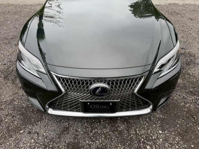ＬＳ ５００ｈ　エグゼクティブ　マークレビンソン／衝突軽減／全周囲カメラ／レーダークルーズコントロール／コーナーセンサー／ＨＵＤ／ＢＳＭ／ハンドルヒーター／シートヒーター・エアコン／パワーシート／シートメモリ／Ｂｌｕｅｔｏｏｔｈ（18枚目）