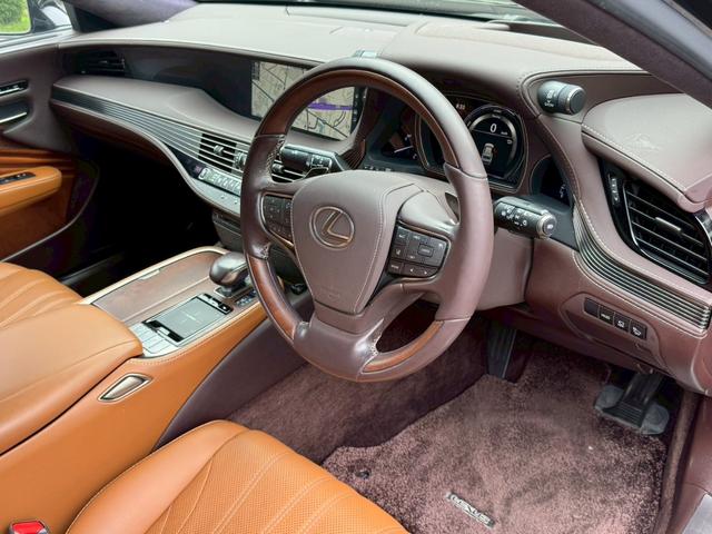 ＬＳ ５００ｈ　エグゼクティブ　マークレビンソン／衝突軽減／全周囲カメラ／レーダークルーズコントロール／コーナーセンサー／ＨＵＤ／ＢＳＭ／ハンドルヒーター／シートヒーター・エアコン／パワーシート／シートメモリ／Ｂｌｕｅｔｏｏｔｈ（35枚目）