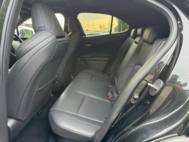 ＵＸ ２５０ｈ　Ｆスポーツ　エイムゲインエアロ／衝突軽減／レーダークルーズコントロール／コーナーセンサー／ＢＳＭ／ハンドルヒーター／シートヒーター・エアコン／パワーシート／シートメモリ／ＥＴＣ／Ｂｌｕｅｔｏｏｔｈ／バックカメラ（72枚目）