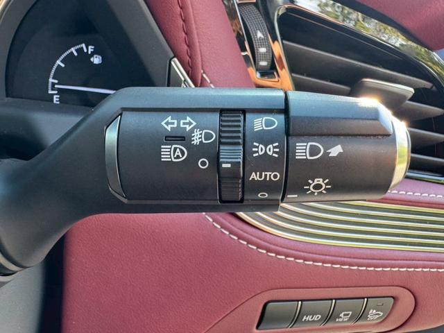 ＬＳ ５００ｈ　エグゼクティブ　／マークレビンソン／デジタルインナーミラー／ＢＳＭ／ＨＵＤ／全周囲カメラ／衝突軽減／レーダークルーズ／レーンキープ／コーナーセンサー／パワーバックドア／シートヒーター・エアコン／ＥＴＣ／パワーシート（42枚目）