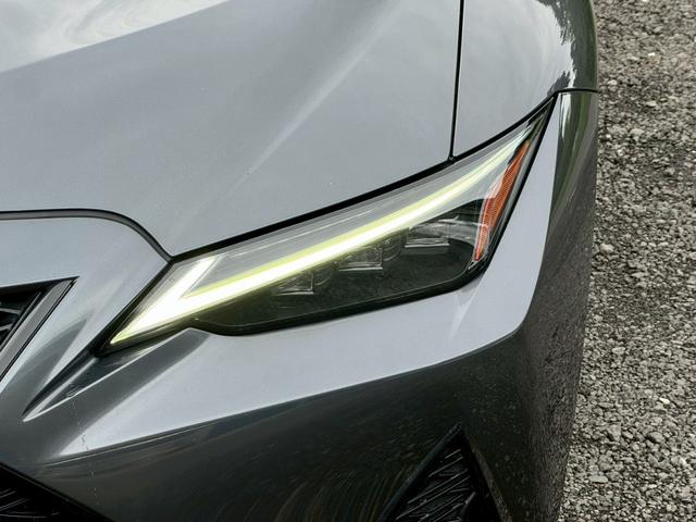 ＩＳ ３００ｈ　Ｆスポーツ　現行／サンルーフ／マークレビンソン／衝突軽減／ＢＳＭ／レーダークルーズ／レーンキープ／コーナーセンサー／シートヒーター・エアコン／パワーシート／シートメモリ／電動格納ミラー／ＥＴＣ２．０／バックカメラ（4枚目）