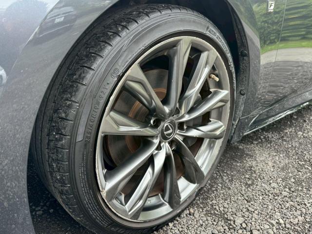 ＩＳ ３００ｈ　Ｆスポーツ　現行／サンルーフ／マークレビンソン／衝突軽減／ＢＳＭ／レーダークルーズ／レーンキープ／コーナーセンサー／シートヒーター・エアコン／パワーシート／シートメモリ／電動格納ミラー／ＥＴＣ２．０／バックカメラ（10枚目）