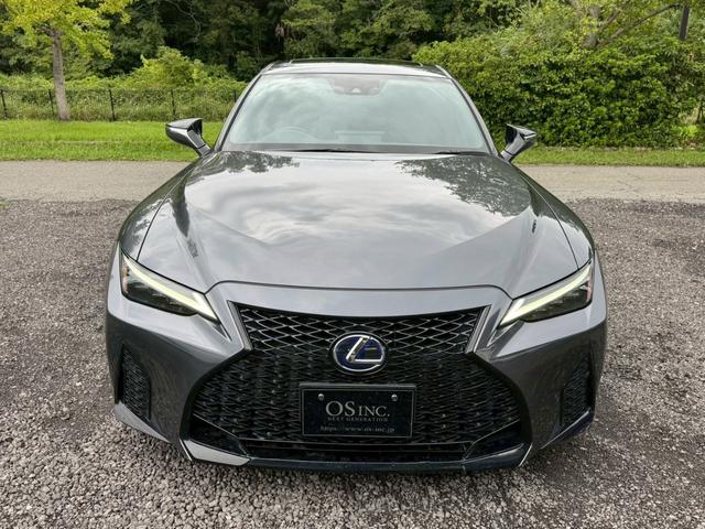 ＩＳ ３００ｈ　Ｆスポーツ　現行／サンルーフ／マークレビンソン／衝突軽減／ＢＳＭ／レーダークルーズ／レーンキープ／コーナーセンサー／シートヒーター・エアコン／パワーシート／シートメモリ／電動格納ミラー／ＥＴＣ２．０／バックカメラ（17枚目）