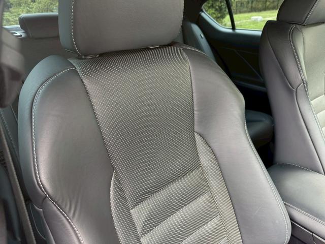 ＩＳ ３００ｈ　Ｆスポーツ　現行／サンルーフ／マークレビンソン／衝突軽減／ＢＳＭ／レーダークルーズ／レーンキープ／コーナーセンサー／シートヒーター・エアコン／パワーシート／シートメモリ／電動格納ミラー／ＥＴＣ２．０／バックカメラ（35枚目）