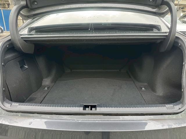 ＩＳ ３００ｈ　Ｆスポーツ　現行／サンルーフ／マークレビンソン／衝突軽減／ＢＳＭ／レーダークルーズ／レーンキープ／コーナーセンサー／シートヒーター・エアコン／パワーシート／シートメモリ／電動格納ミラー／ＥＴＣ２．０／バックカメラ（66枚目）