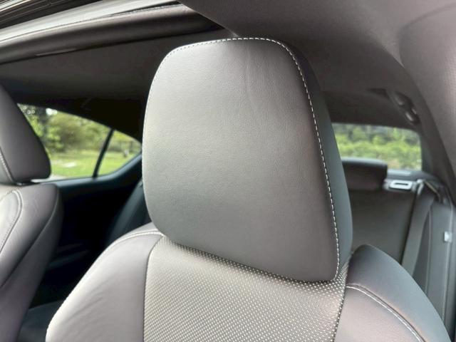 ＩＳ ３００ｈ　Ｆスポーツ　現行／サンルーフ／マークレビンソン／衝突軽減／ＢＳＭ／レーダークルーズ／レーンキープ／コーナーセンサー／シートヒーター・エアコン／パワーシート／シートメモリ／電動格納ミラー／ＥＴＣ２．０／バックカメラ（73枚目）