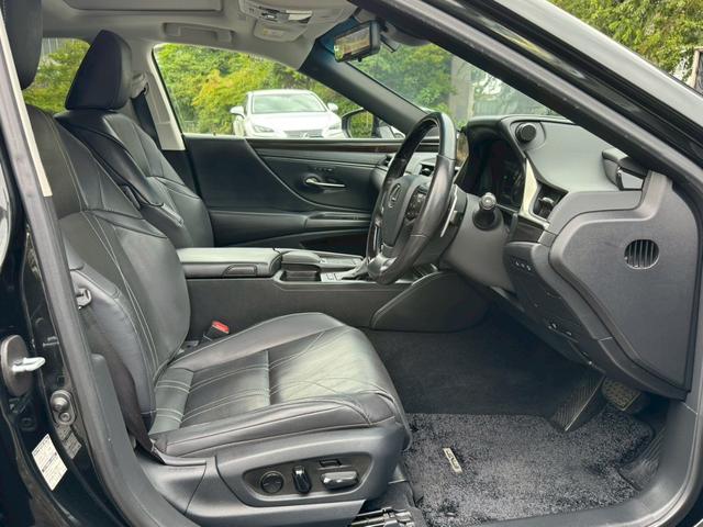 ＥＳ ３００ｈ　ＶｅｒＬ　サンルーフ／衝突軽減／全周囲カメラ／レーダークルーズコントロール／コーナーセンサー／ＨＵＤ／ＢＳＭ／ハンドルヒーター／シートヒーター・エアコン／パワーシート／シートメモリ／ＥＴＣ／Ｂｌｕｅｔｏｏｔｈ（34枚目）