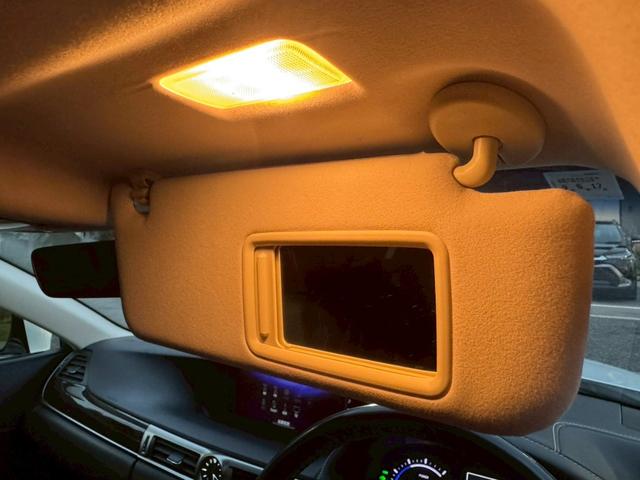 GS 300h Ipkg 後期/サンルーフ/衝突軽減/BSM/レーダークルーズ/レーンキープ/コーナーセンサー/シートヒーター・エアコン/ハンドルヒーター/パワーシート/電動格納ミラー/ETC/バックカメラ/Bluetooth(54枚目)