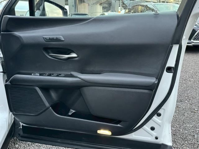 LEXUS UX UX250H VERSION C