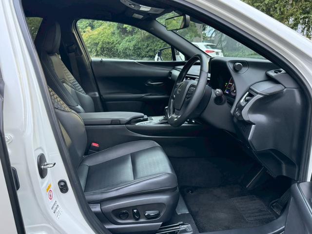 LEXUS UX UX250H VERSION C