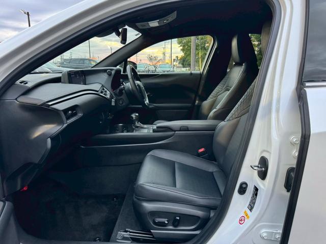 LEXUS UX UX250H VERSION C