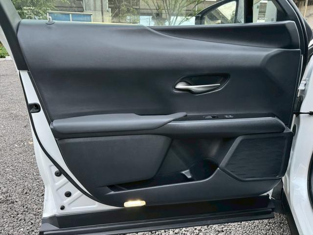 LEXUS UX UX250H VERSION C