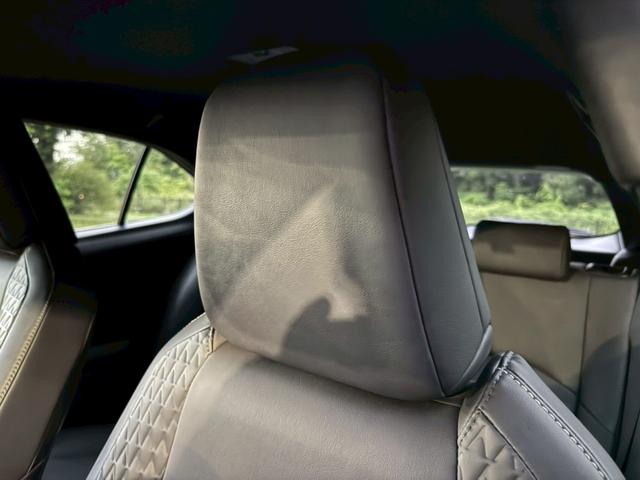 LEXUS UX UX250H VERSION C