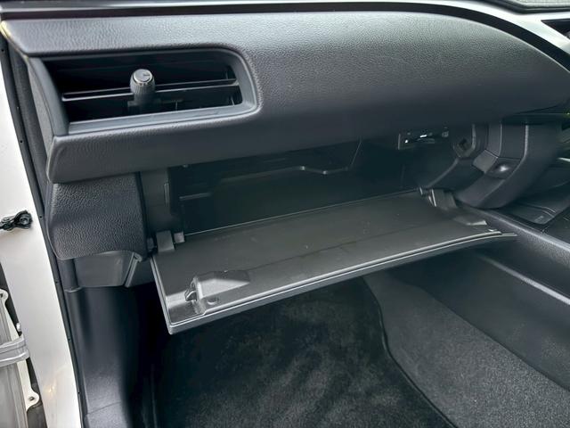 LEXUS UX UX250H VERSION C