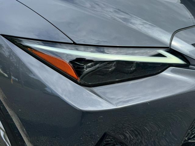 IS 300h Fスポーツ 衝突軽減/全周囲カメラ/レーダークルーズコントロール/コーナーセンサー/BSM/ハンドルヒーター/シートヒーター・エアコン/パワーシート/シートメモリ/ETC/Bluetooth/バックカメラ(15枚目)