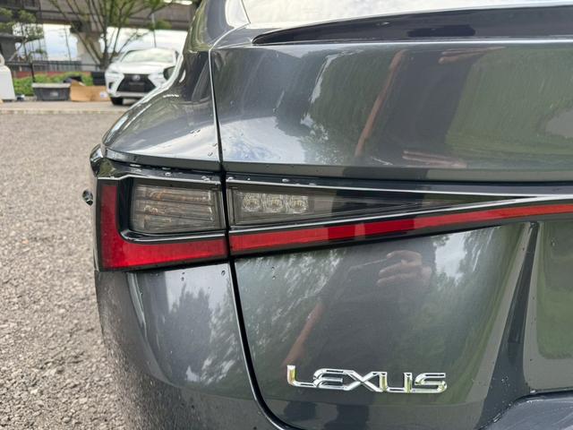 IS 300h Fスポーツ 衝突軽減/全周囲カメラ/レーダークルーズコントロール/コーナーセンサー/BSM/ハンドルヒーター/シートヒーター・エアコン/パワーシート/シートメモリ/ETC/Bluetooth/バックカメラ(26枚目)