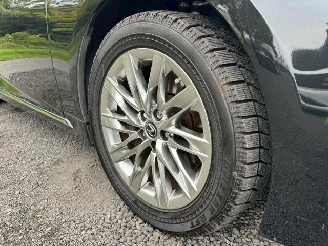 LS 500h VerL 衝突軽減/全周囲カメラ/レーダークルーズコントロール/コーナーセンサー/HUD/BSM/ワンオーナー/ハンドルヒーター/シートヒーター・エアコン/パワーシート/シートメモリ/ETC/Bluetooth(13枚目)